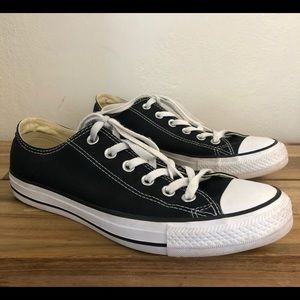 Converse All Star Chuck Taylor Low Top W’s 9.5